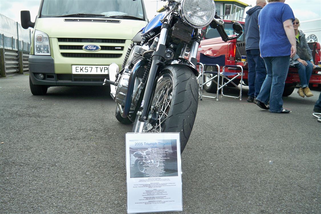 Triumph Thruxton